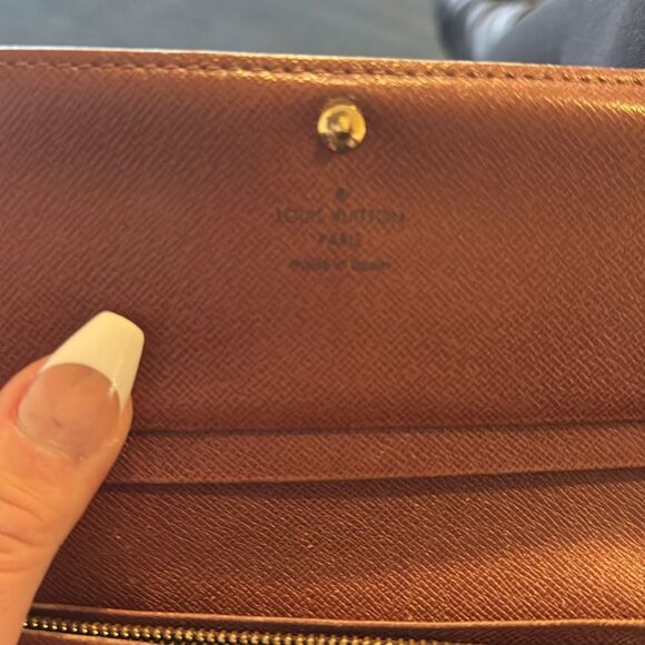 Louis Vuitton wallet - Picture 8 of 9